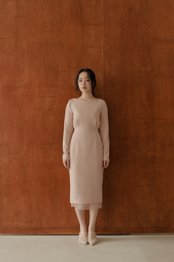 下襬透紗船型領小洋裝(裸粉) 