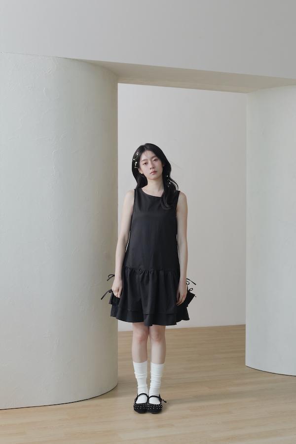 快閃-層次下襬側邊綁帶背心裙(黑) 