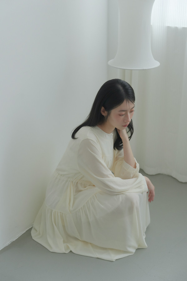 腰部抽繩雪紡長洋裝(米白) 