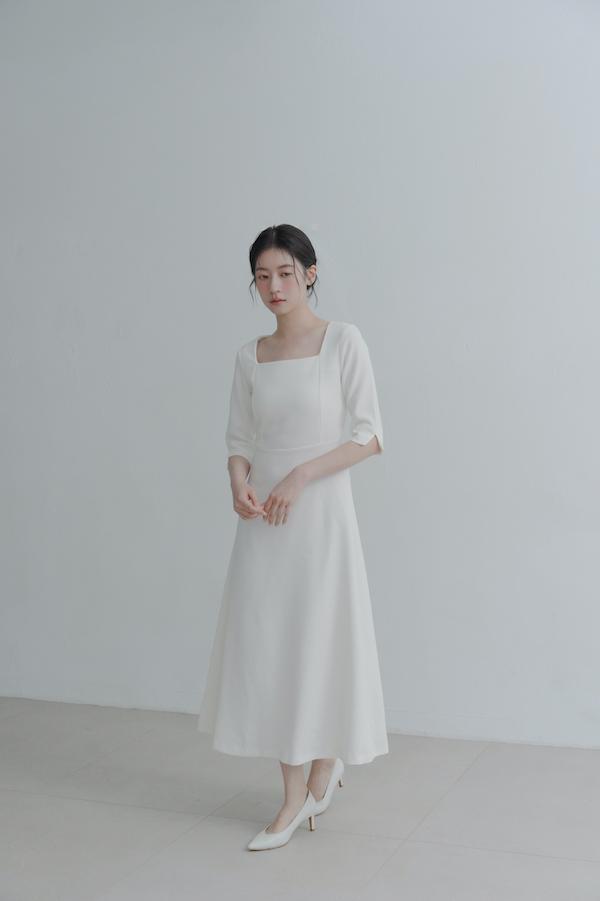 法式方領五分袖輕婚紗(白) 