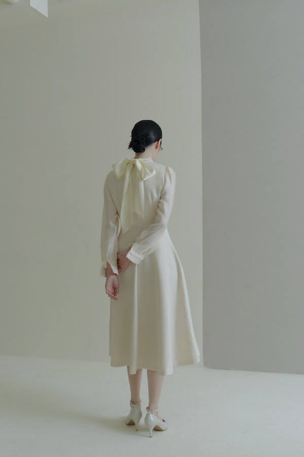 領巾綁帶小香風長洋裝(米白) 