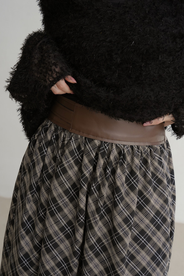 皮革腰封格紋長裙(黑) 