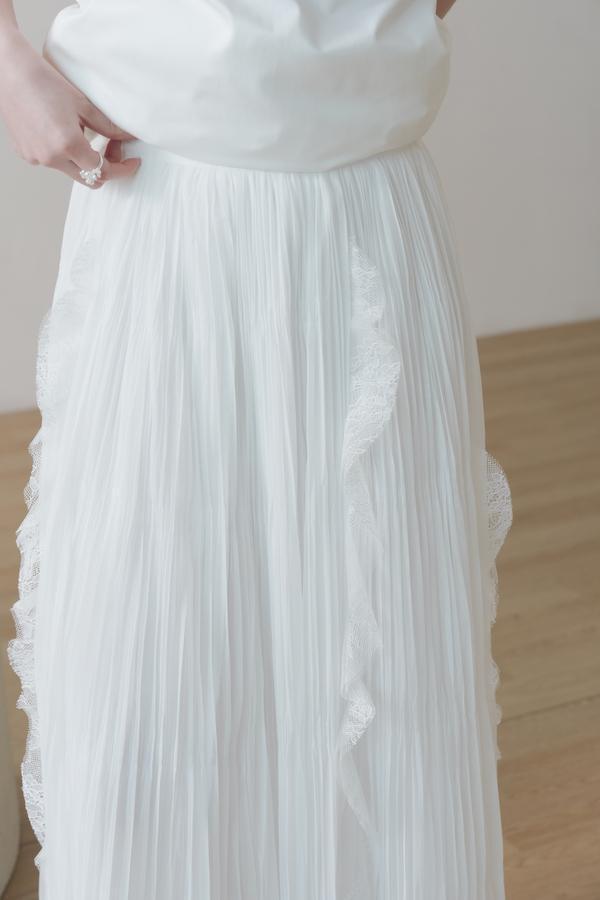 細百褶紋理蕾絲長裙(白) 