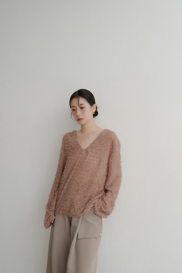 Ｖ領亮亮毛毛上衣(橘咖) 
