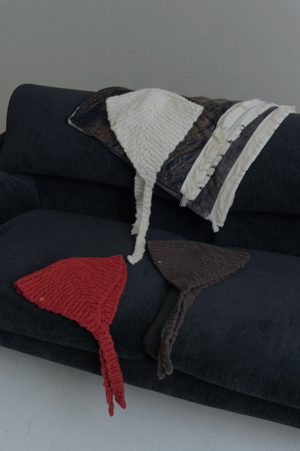 愛心金標針織羊毛帽(深咖/白/紅) 