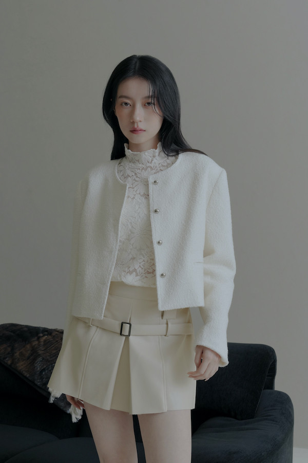 簡約圓釦小香風外套(米白) 