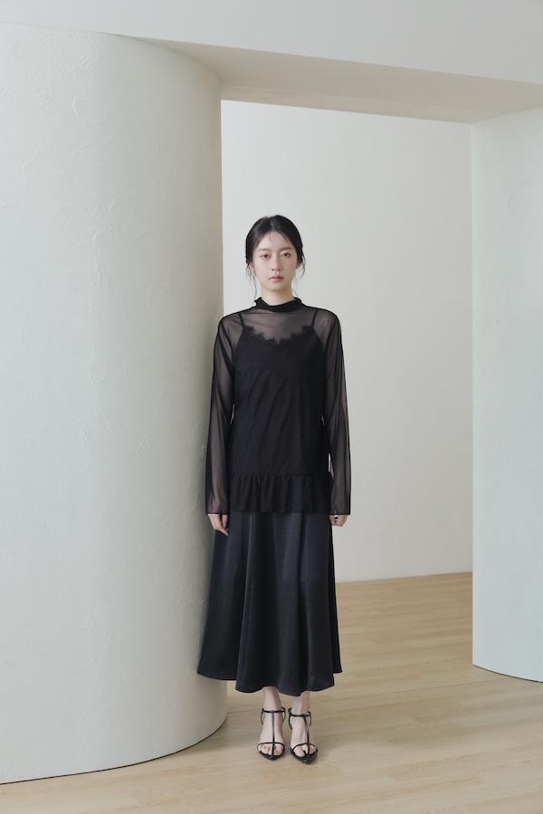 快閃-高密度網紗透肌感上衣(黑) 