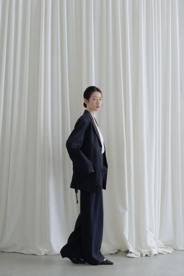 後腰鬆緊落地西裝褲(黑) 