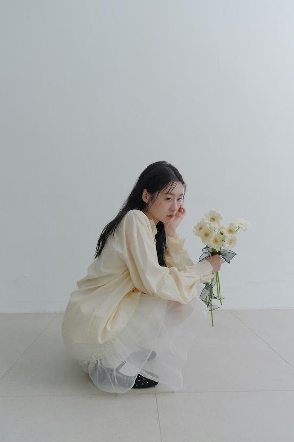 荷葉領口春日感上衣(鵝黃) 