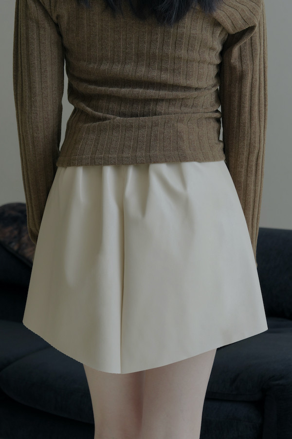 設計感皮革短褲裙(白) 
