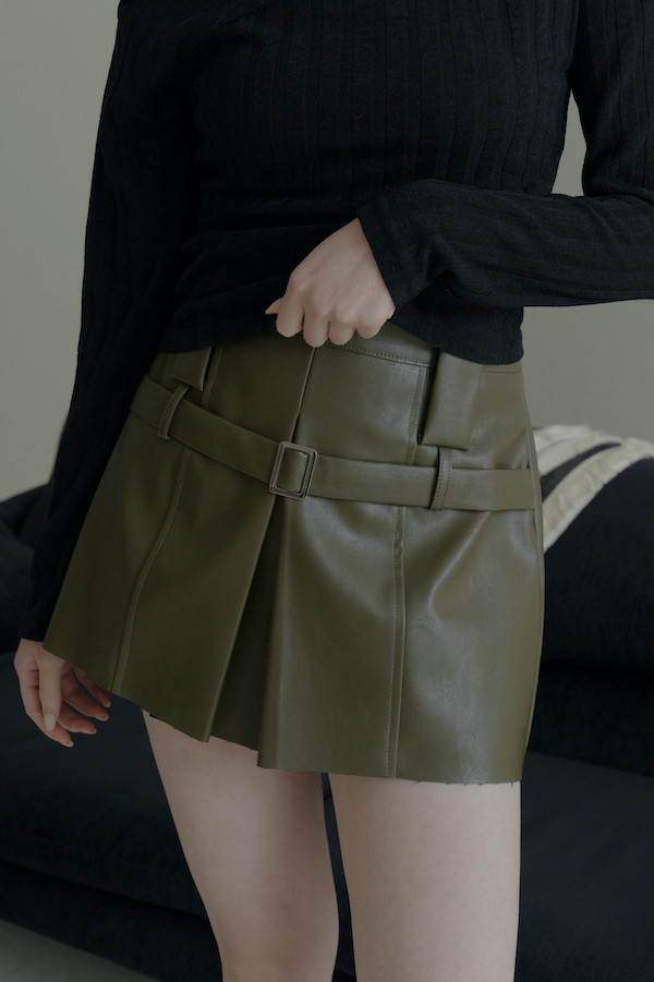 設計感皮革短褲裙(橄欖綠) 
