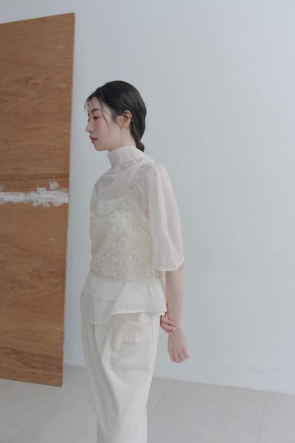 菱形花亮片珠繡背心(米白) 