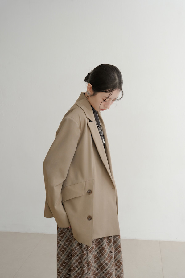 斜口袋側邊不規則西外(淺棕) 