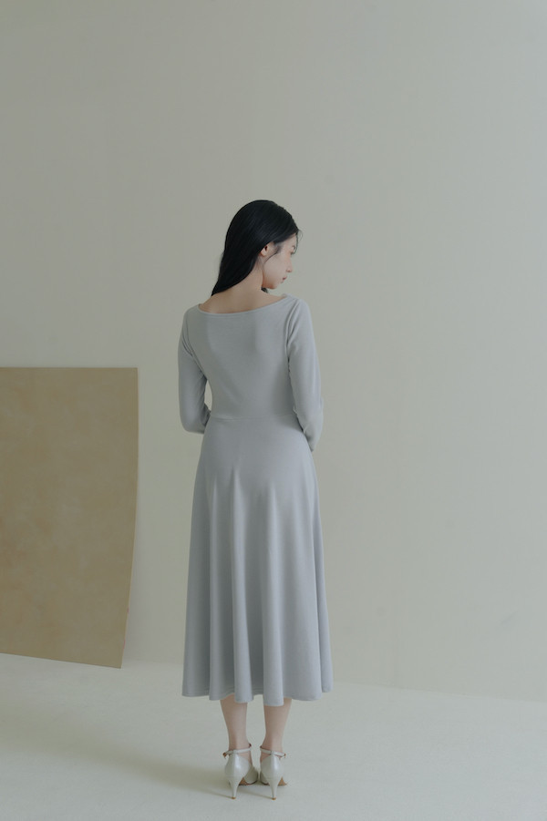 垂領抓褶網紗長洋裝(淺藍) 