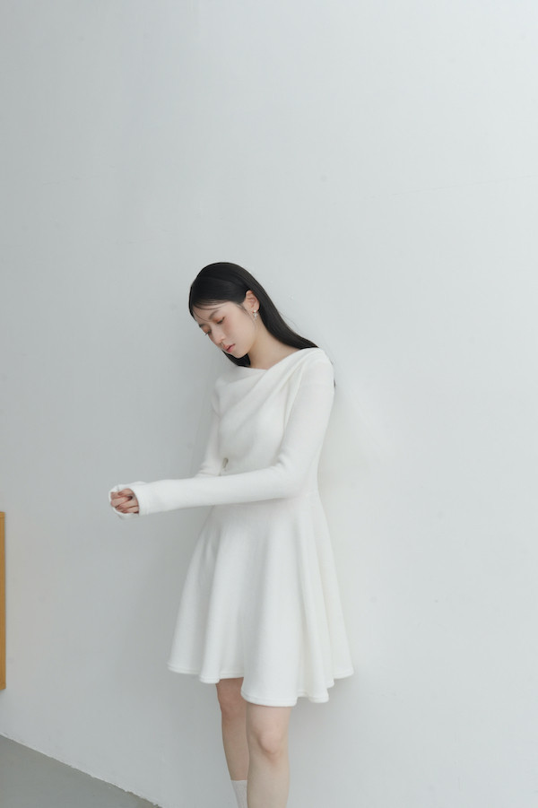 刷毛垂領設計短洋裝(白) 