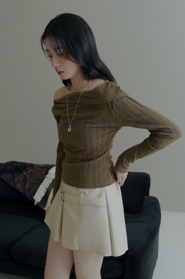 不規則卡肩坑條紋上衣(棕) 