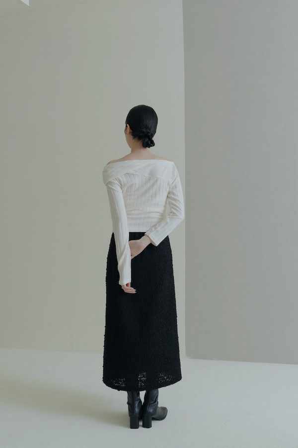 立體球球毛絨感長裙(黑) 