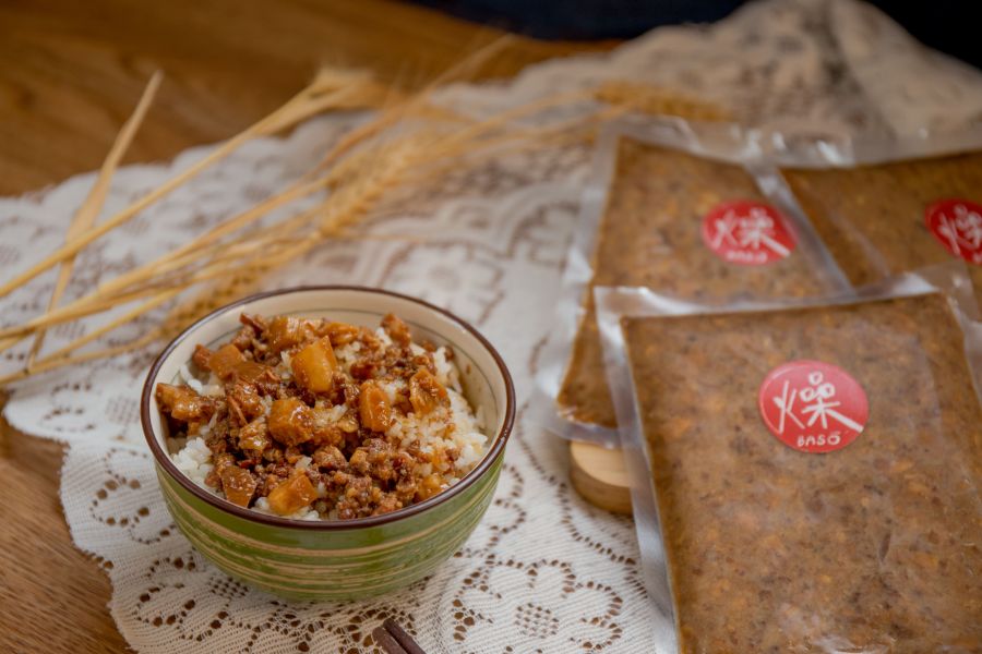 燥尋-滷肉燥 滷肉燥食譜,滷肉燥怎麼做,滷肉燥的口感,滷肉燥的保存方法,滷肉燥的製作過程,滷肉燥的辣度,滷肉燥的用途,滷肉燥的食用方式,滷肉燥的選購技巧,阿基師滷肉燥,古早味肉燥飯做法,傳統肉燥做法,滷肉燥電鍋,古早味手切滷肉燥,簡單滷肉燥,滷肉燥食譜,詹姆士滷肉燥