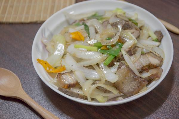 台灣鹹豬肉 鹹豬肉料理鹹豬肉的做法,露營,烤肉,鹹豬肉食譜,鹹豬肉醃製,鹹豬肉成本,鹹豬肉價格,鹹豬肉香料,古早味鹹豬肉做法,鹹豬肉怎麼做,鹹豬肉推薦,台灣鹹豬肉,鹹豬肉的保存方法,鹹豬肉的製作過程,鹹豬肉好吃的吃法,鹹豬肉炒