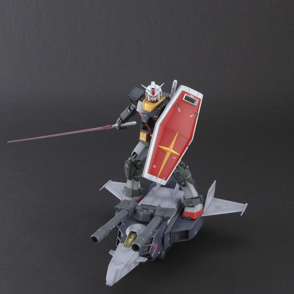 萬代 MG 1/100 RX-78 鋼彈 + G裝甲戰機 擬真型配色 