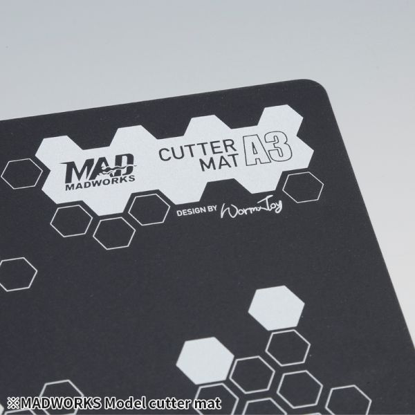 MADWORKS 模型專用切割墊 A3 配色方案專利 