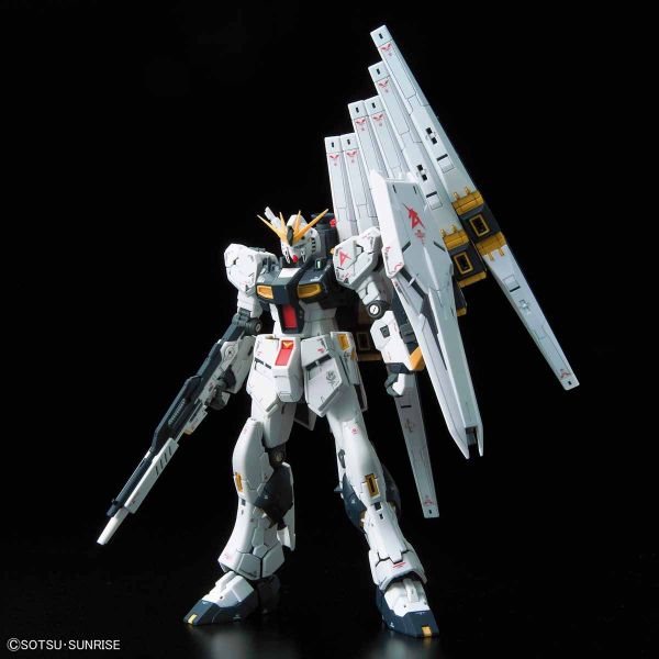 萬代 RG #32 1/144 ν鋼彈 牛鋼 