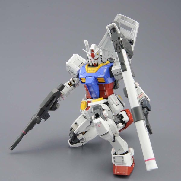 萬代 MG1/100 RX-78-2 Ver 3.0 