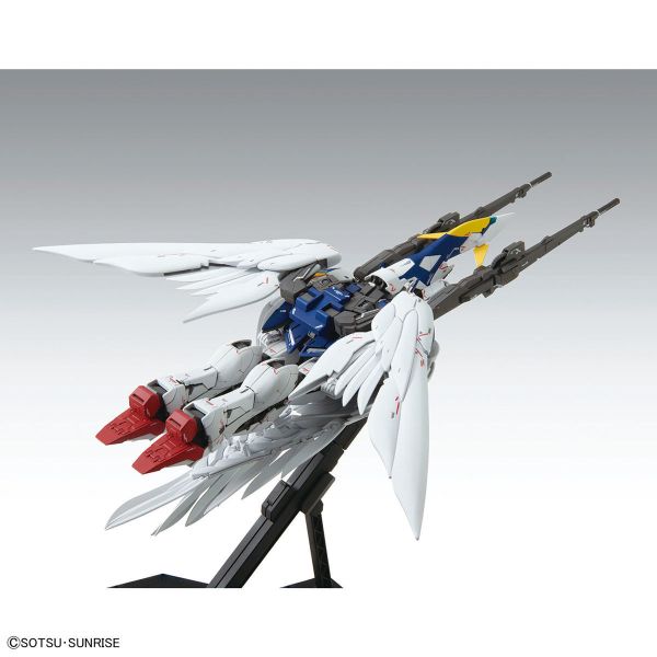 萬代 MG 1/100 飛翼鋼彈零式 EW Ver.Ka 