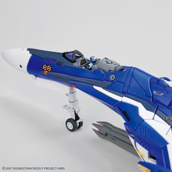 萬代 HG 1/100 VF-25G 救世主式可變戰機 (米海爾 布朗座機) 豪華套組 