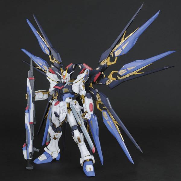萬代 PG 1/60 ZGMF-X20A 攻擊自由鋼彈 