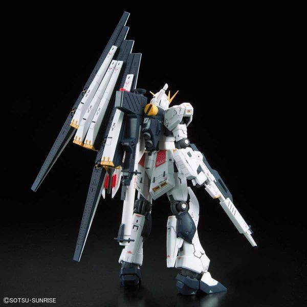 萬代 RG #32 1/144 ν鋼彈 牛鋼 