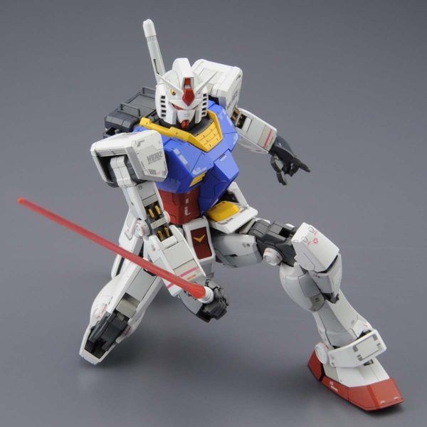 萬代 MG1/100 RX-78-2 Ver 3.0 