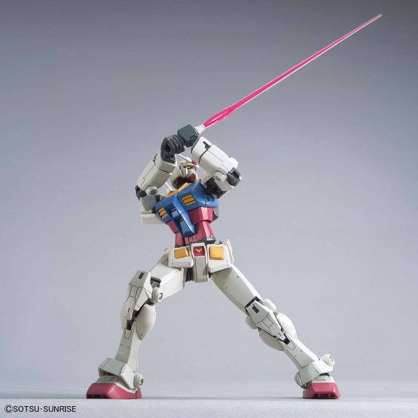 萬代 HG 1/144 RX-78-02 鋼彈 [BEYOND GLOBAL] 