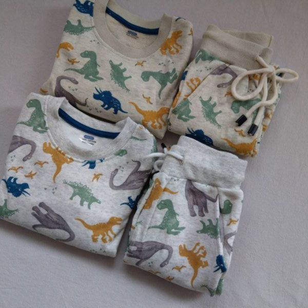 恐龍休閒服套裝 
