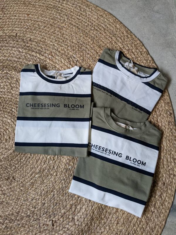 條紋撞色寬版T-shirt 