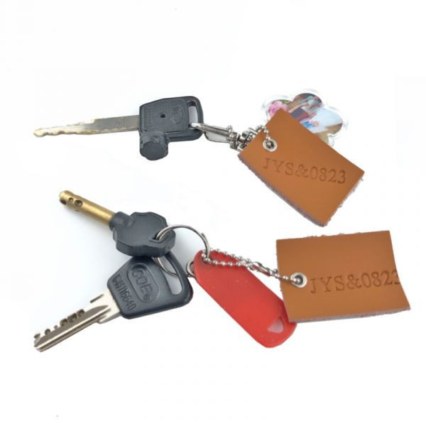 頭層牛皮皮牌鑰匙圈【KB64】 