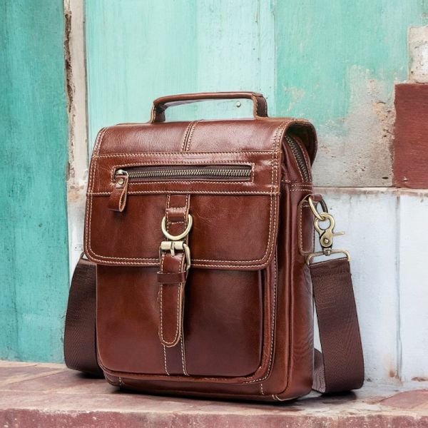 頭層牛皮豎款肩背郵差包男包【LB802】 