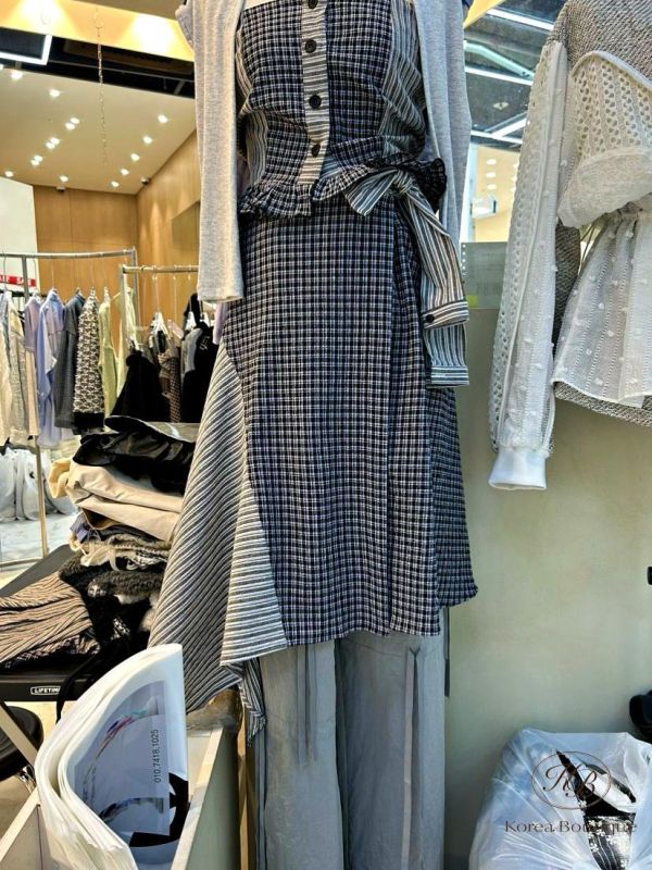 SS197 春季 拼接圖案的套裝 