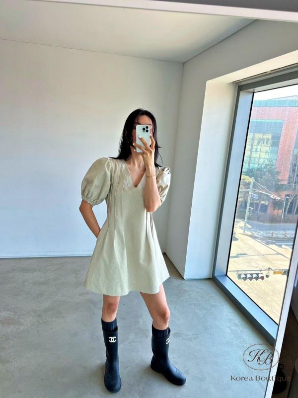 SS201 春季 穿起來很美的 v領洋裝 