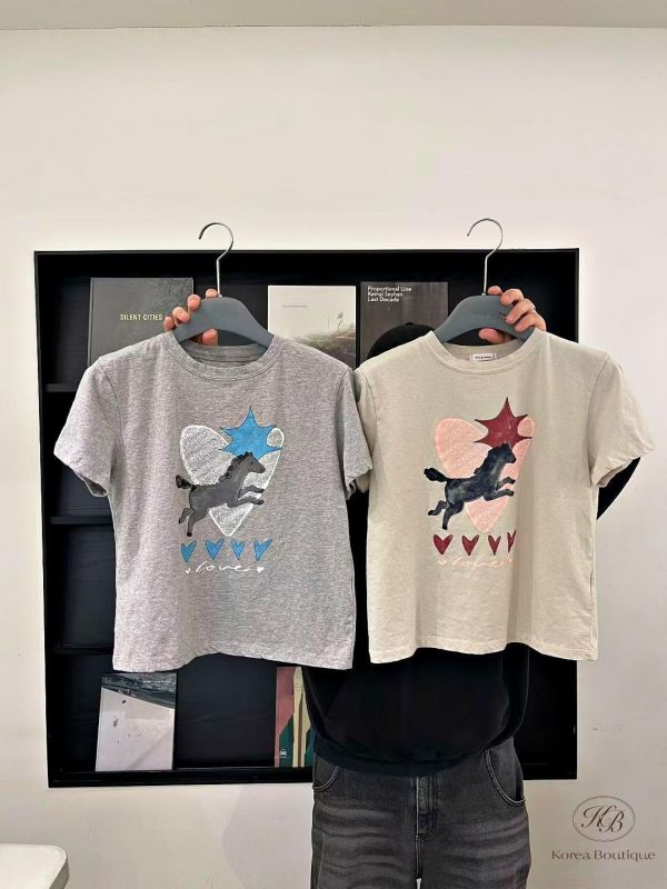 SS161 春季 馬年穿可愛的馬tee 