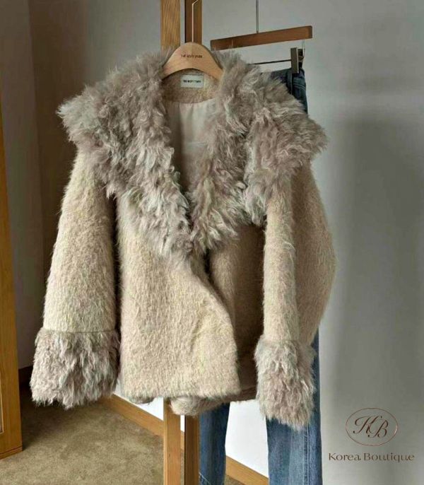 Fw419 秋季 好可愛的皮草領大衣 