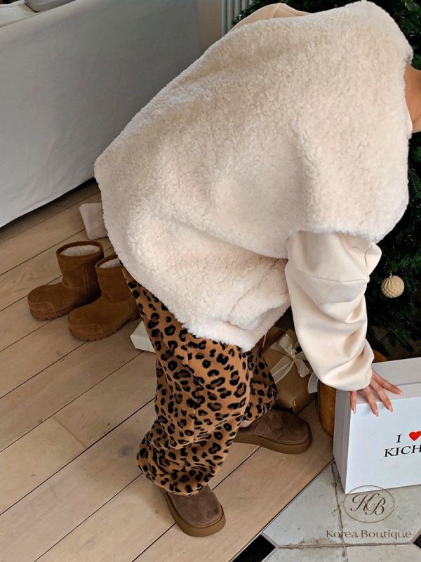 FWKR49  冬季 有扣子的毛毛背心 