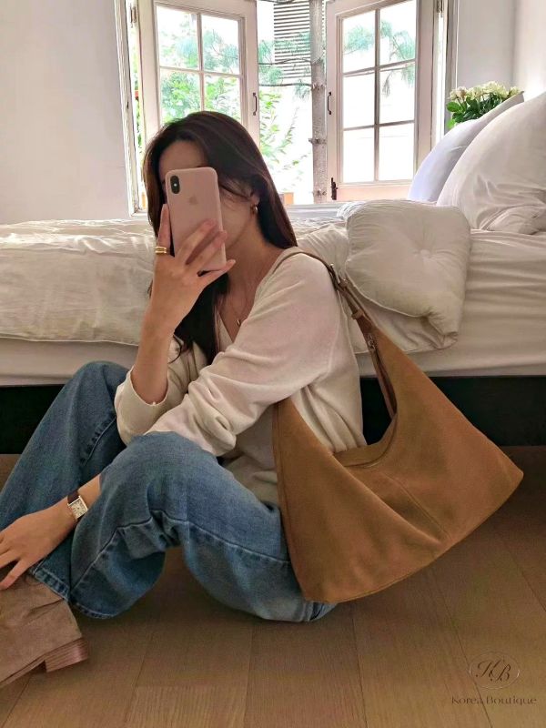 Fw196 秋季 超時髦的Hobo麂皮大包 