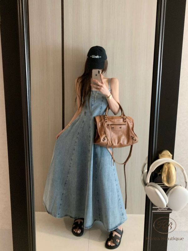 Kr38 夏裝 後背開口牛仔吊帶洋裝 