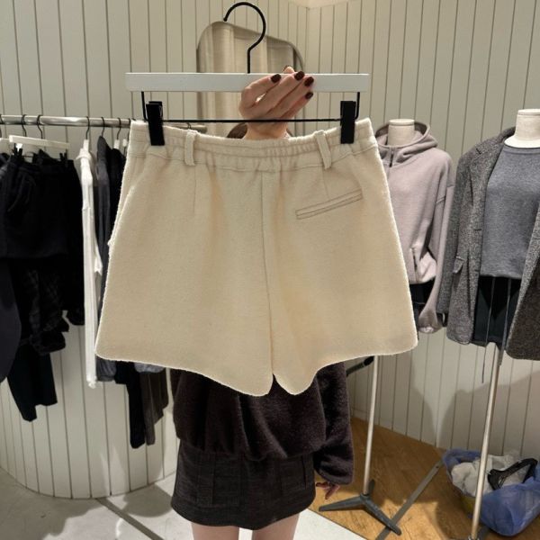 FWKR11 冬季 質感很好的毛呢短褲 