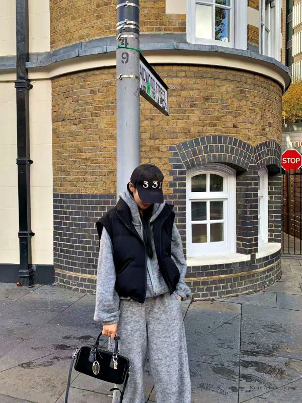 Fw389 秋季 澎澎鵝絨背心 