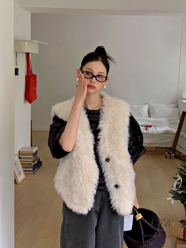 FWKR50 冬季 雪白毛毛背心 穿上去立馬可愛加分 