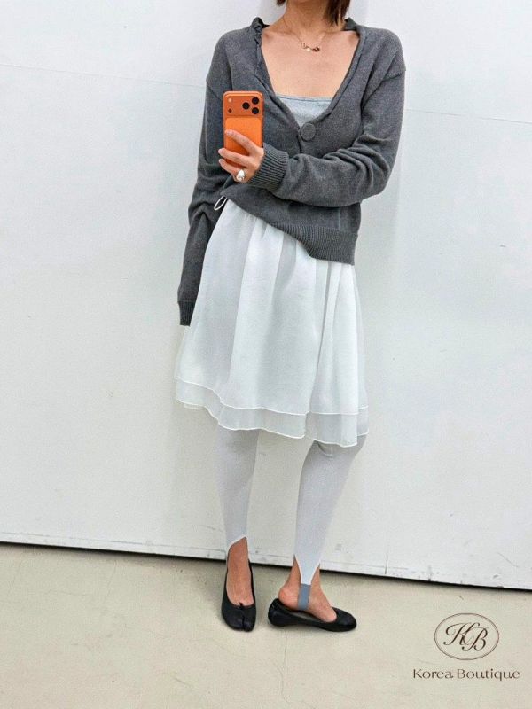 SS274 春季 今年必備的時髦踩腳褲 