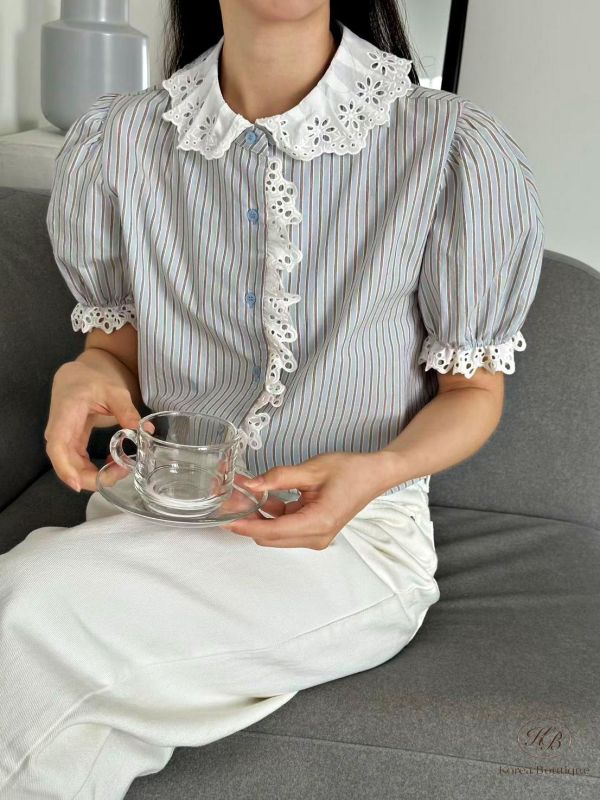 SS352 春季 鏤空花領口襯衫 