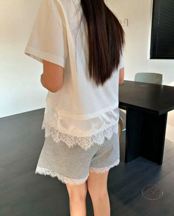 SS500 春季 小吊牌蕾絲素面tee 